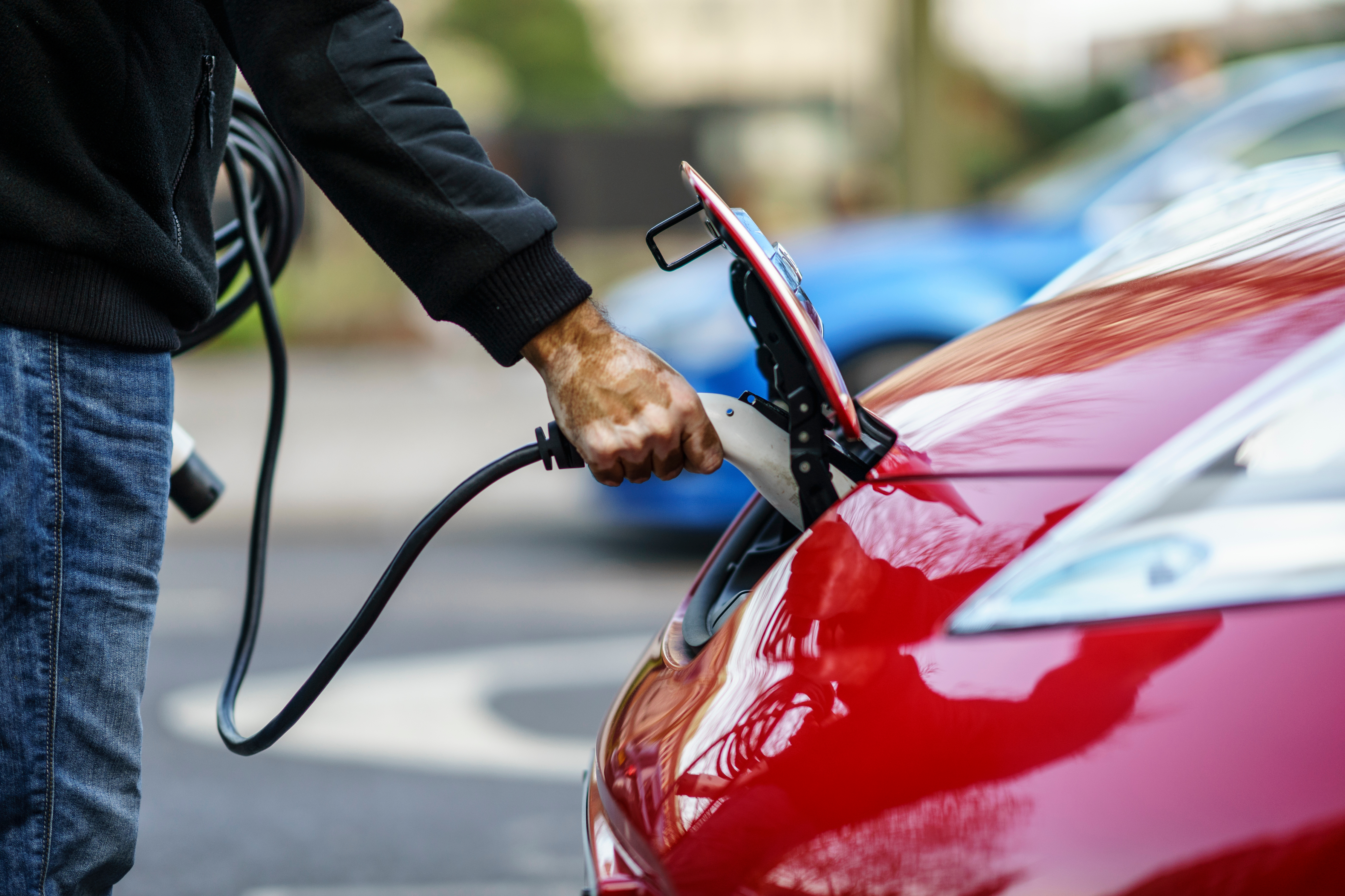 Midlands councils in electric vehicle charging boost