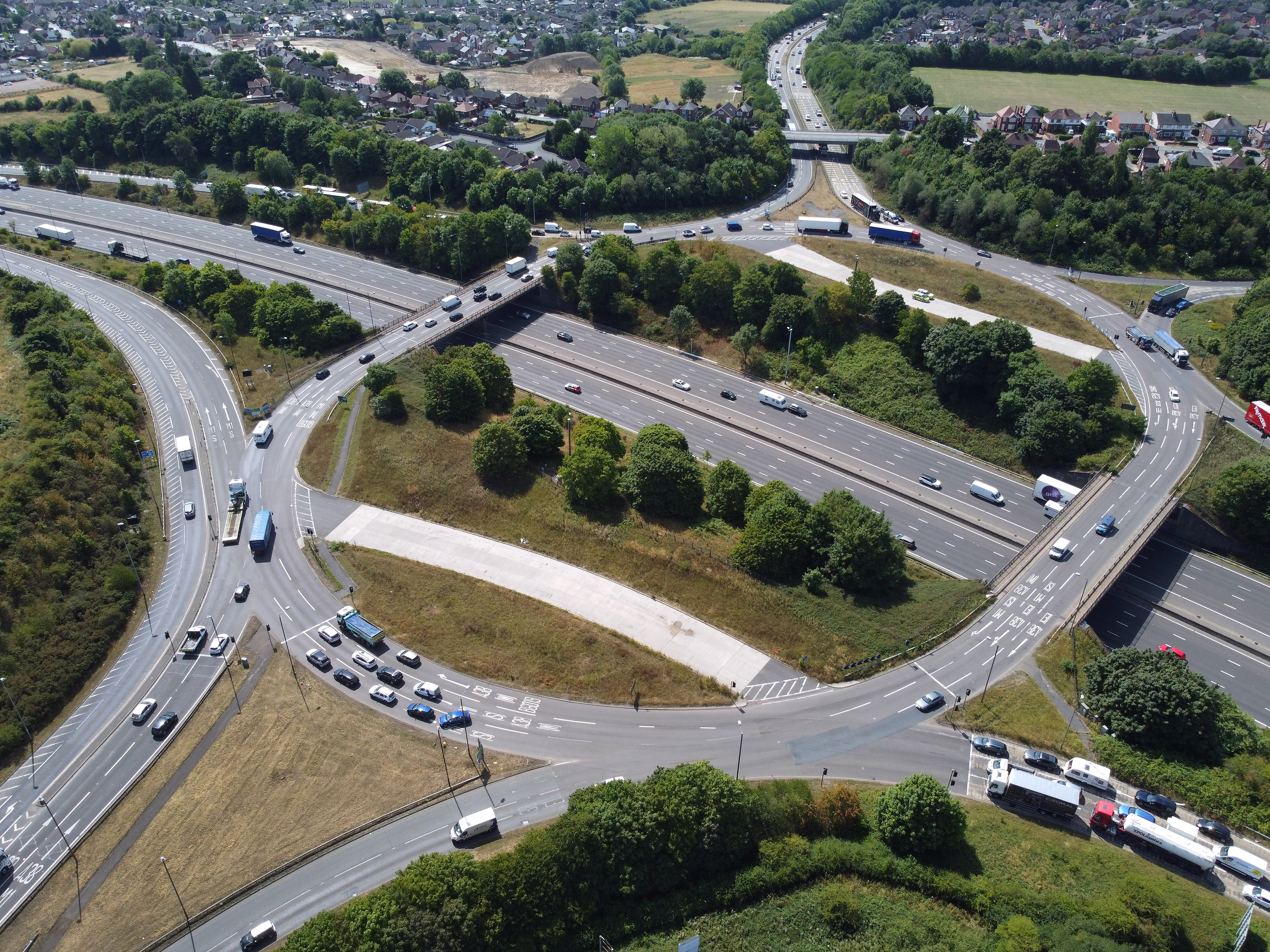 MPs gather in Westminster to call for improvements to Junction 28 of M1